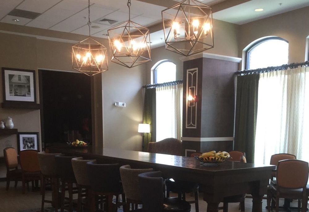 Hampton Inn Belmont at Montcross Restaurant bilde