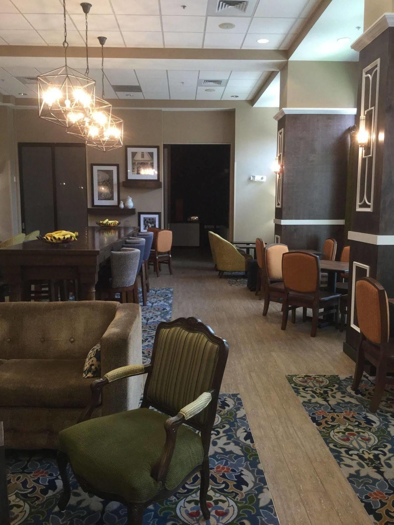 Hampton Inn Belmont at Montcross Eksteriør bilde
